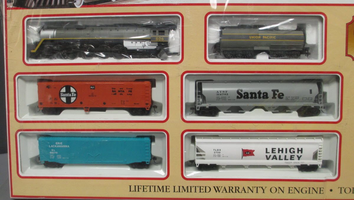 Bachmann 00614 HO Scale Union Pacific Overland Limited Steam Train Set