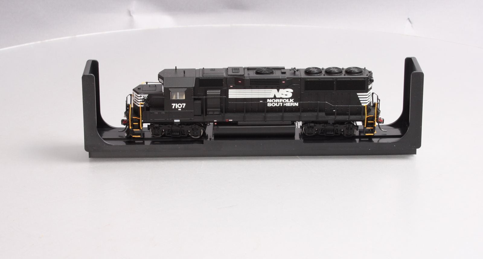 Fox Valley Models 20501S HO GP60 w/DCC & Sound, NS/Original #7107