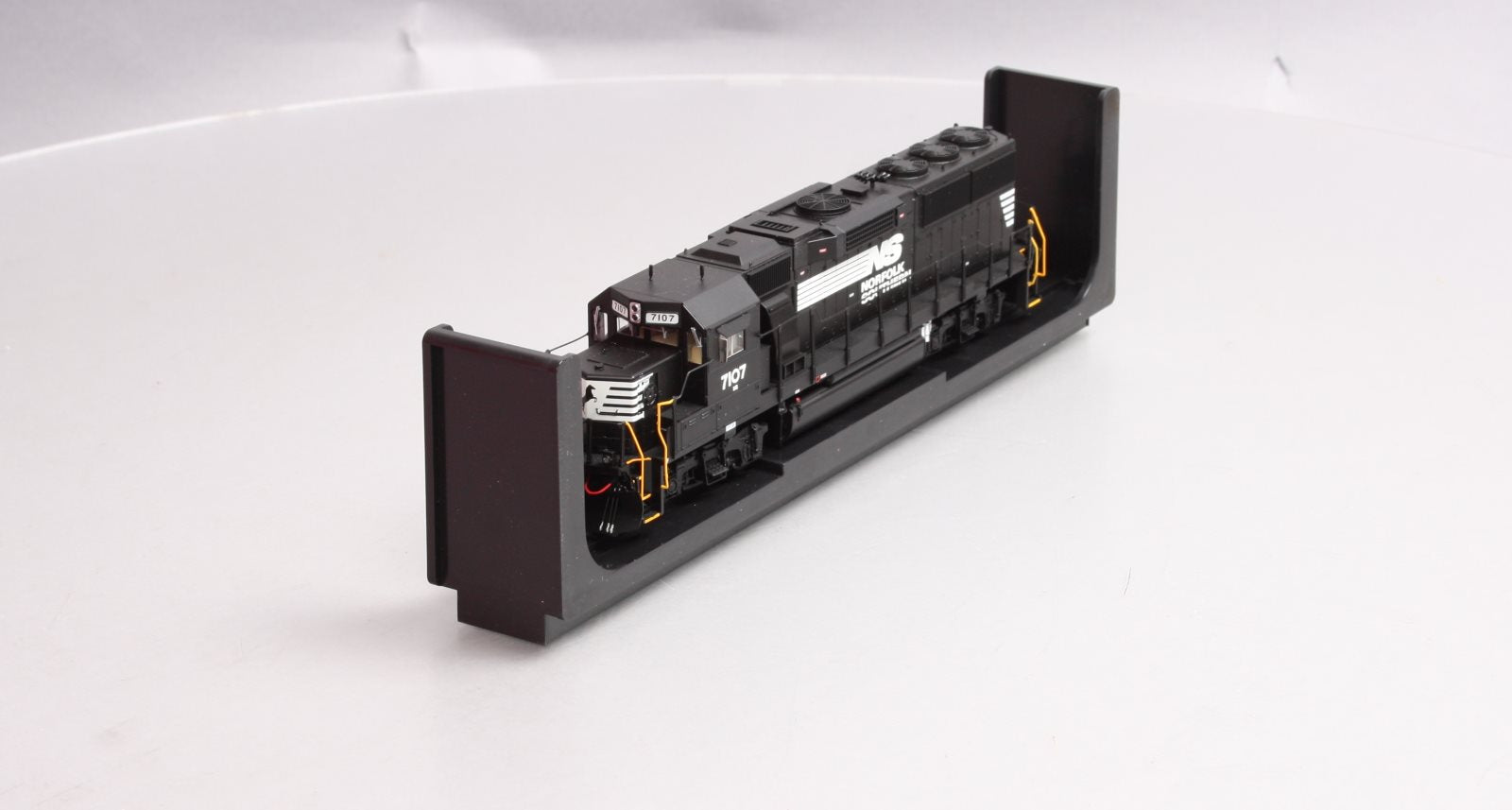 Fox Valley Models 20501S HO GP60 w/DCC & Sound, NS/Original #7107
