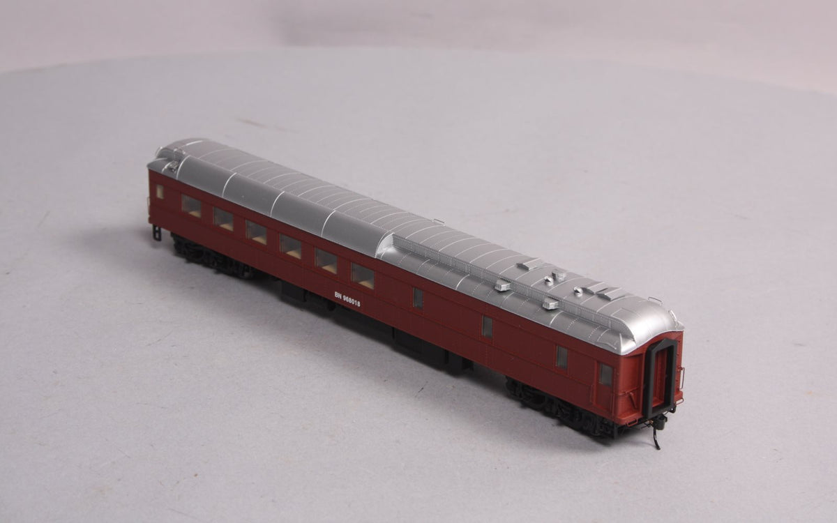 Walthers 932-10171 HO Maintenance of Way 36-Seat Diner Passenger Car #968018