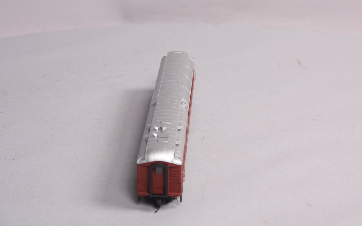 Walthers 932-10171 HO Maintenance of Way 36-Seat Diner Passenger Car #968018