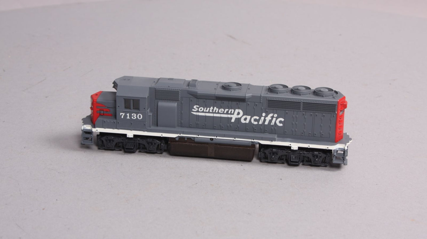 Con-Cor 0015-001022 HO Southern Pacific EMD GP40 Diesel Locomotive #7130