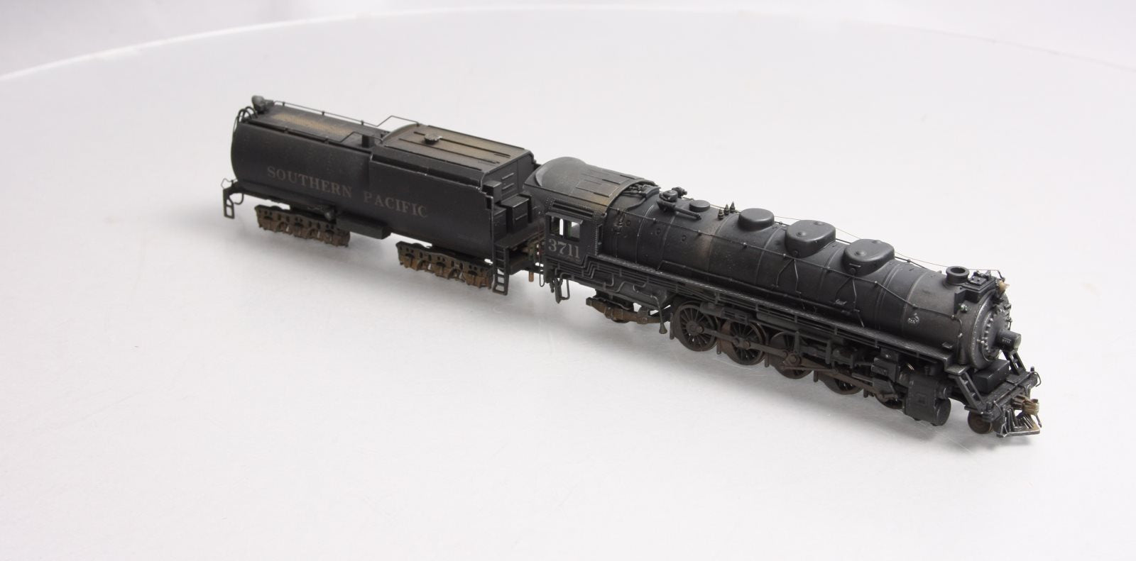 IHC 23416 HO Scale Southern Pacific 2-10-2 Steam Locomotive & Tender #3711