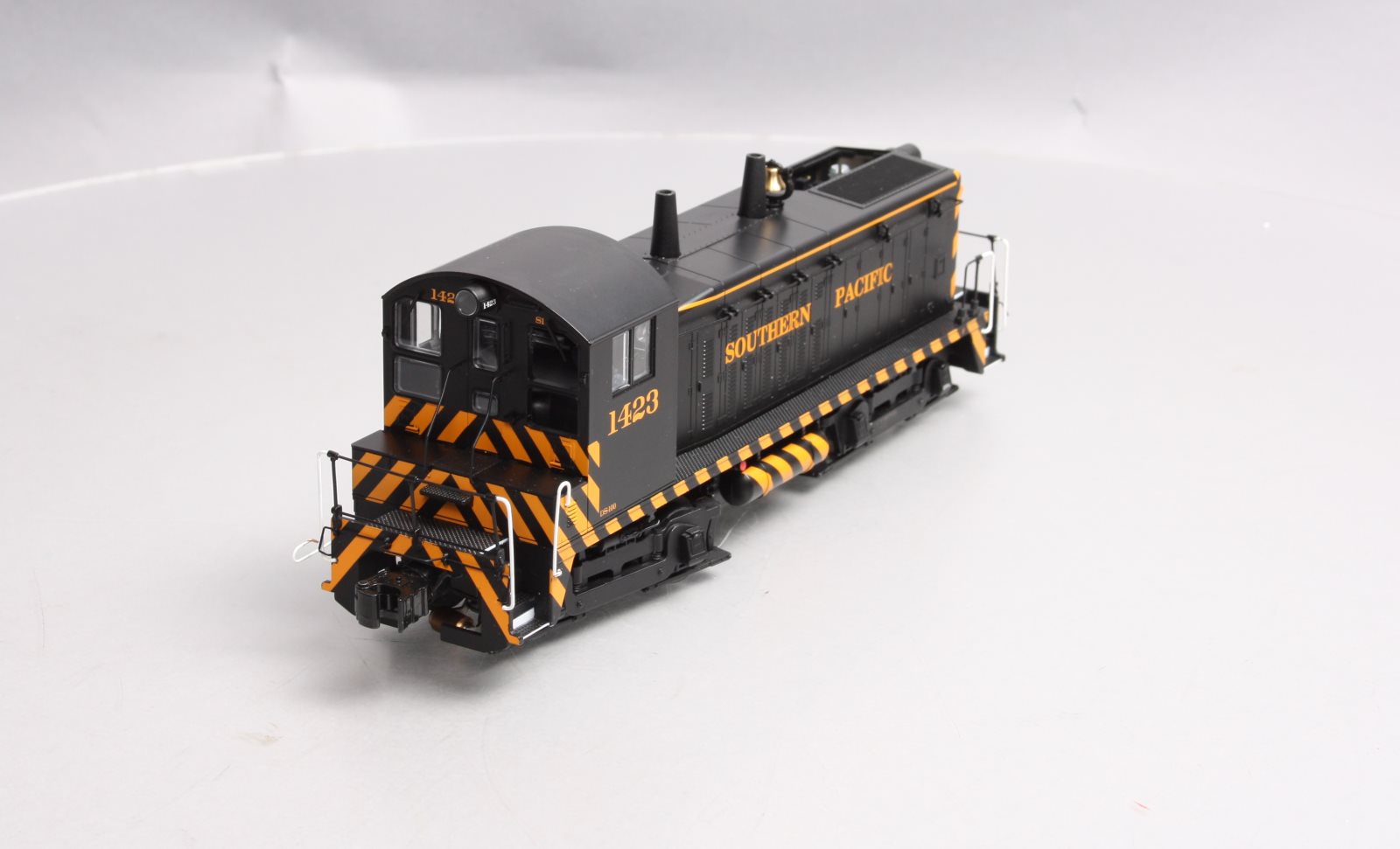 Lionel 6-83390 Southern Pacfic NW2 Diesel Locomotive #1423