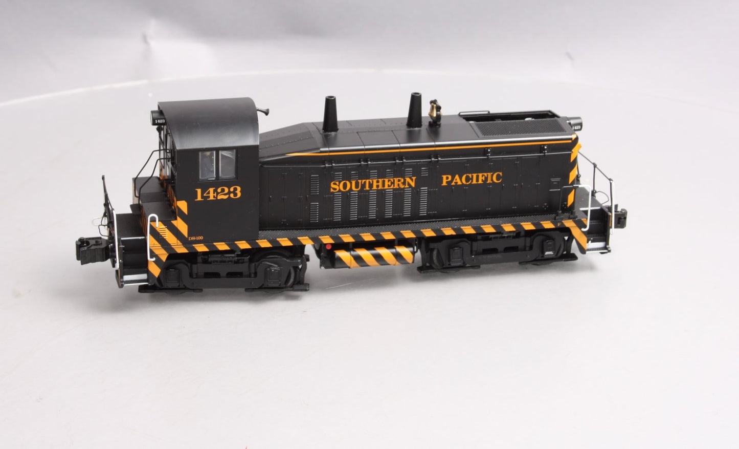 Lionel 6-83390 Southern Pacfic NW2 Diesel Locomotive #1423