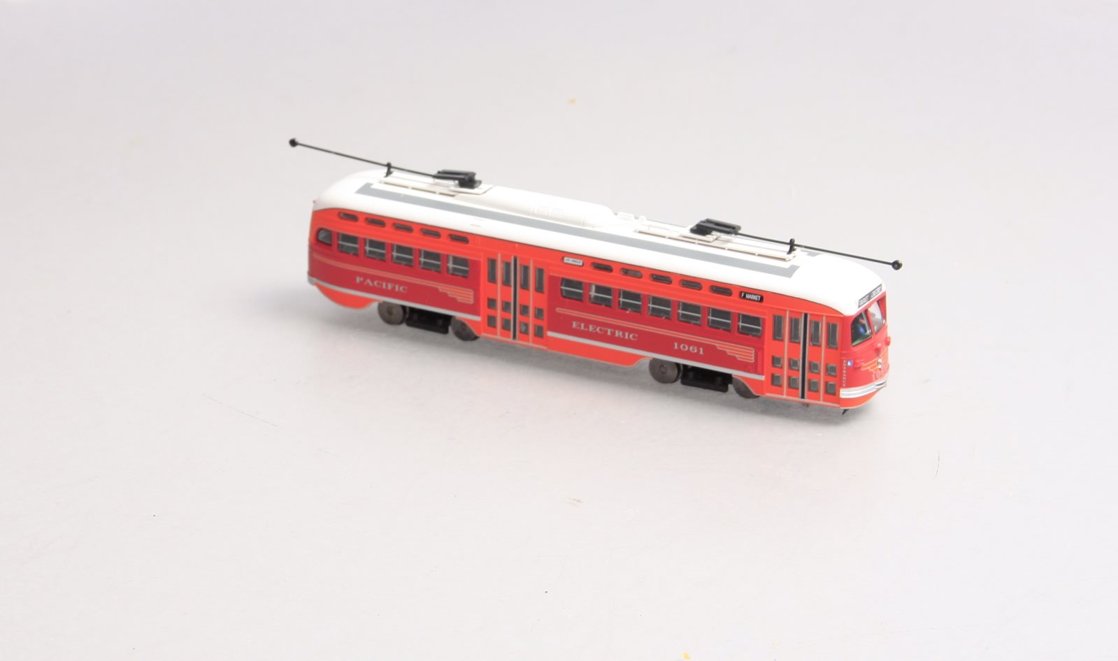 Bowser 12561 HO SF Pacific Electric PCC Streetcar #1061