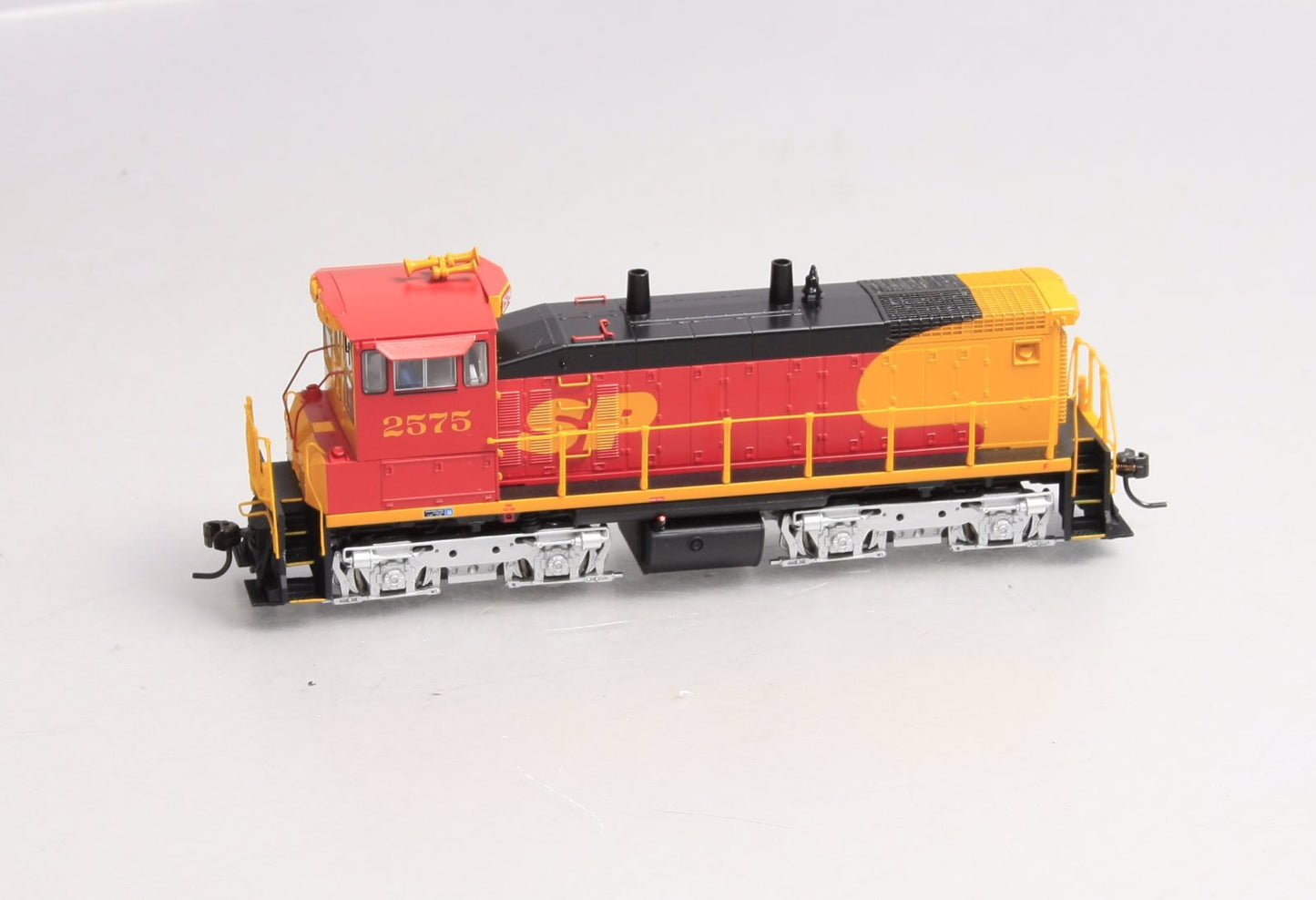 Broadway Limited 3321 HO Southern Pacific EMD SW1500 Diesel Locomotive #2575