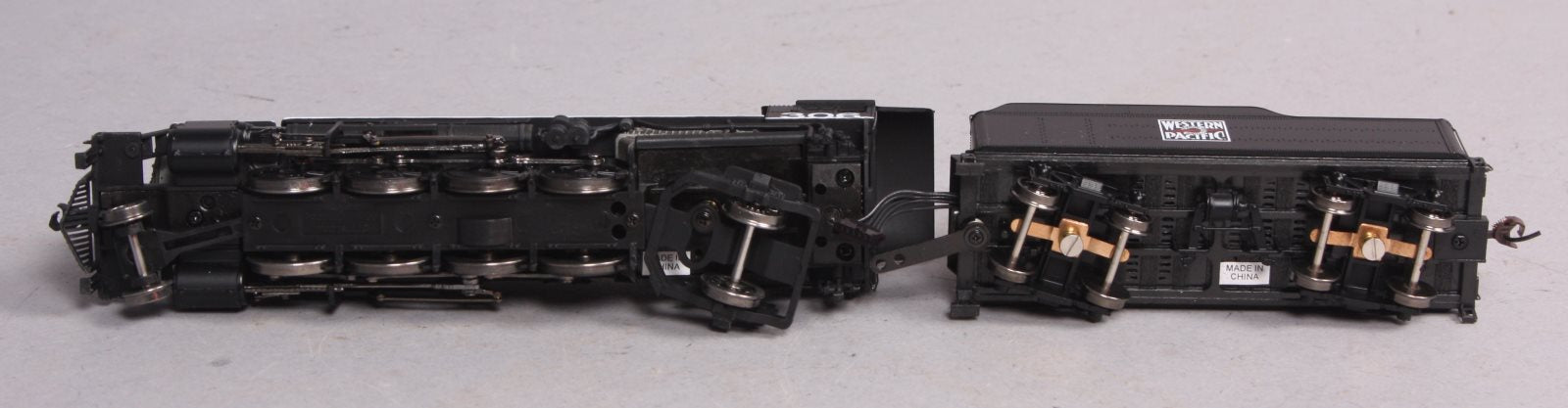 Broadway Limited 223 HO Scale Western Pacific MK-60 2-8-2 Steam Locomotive #306
