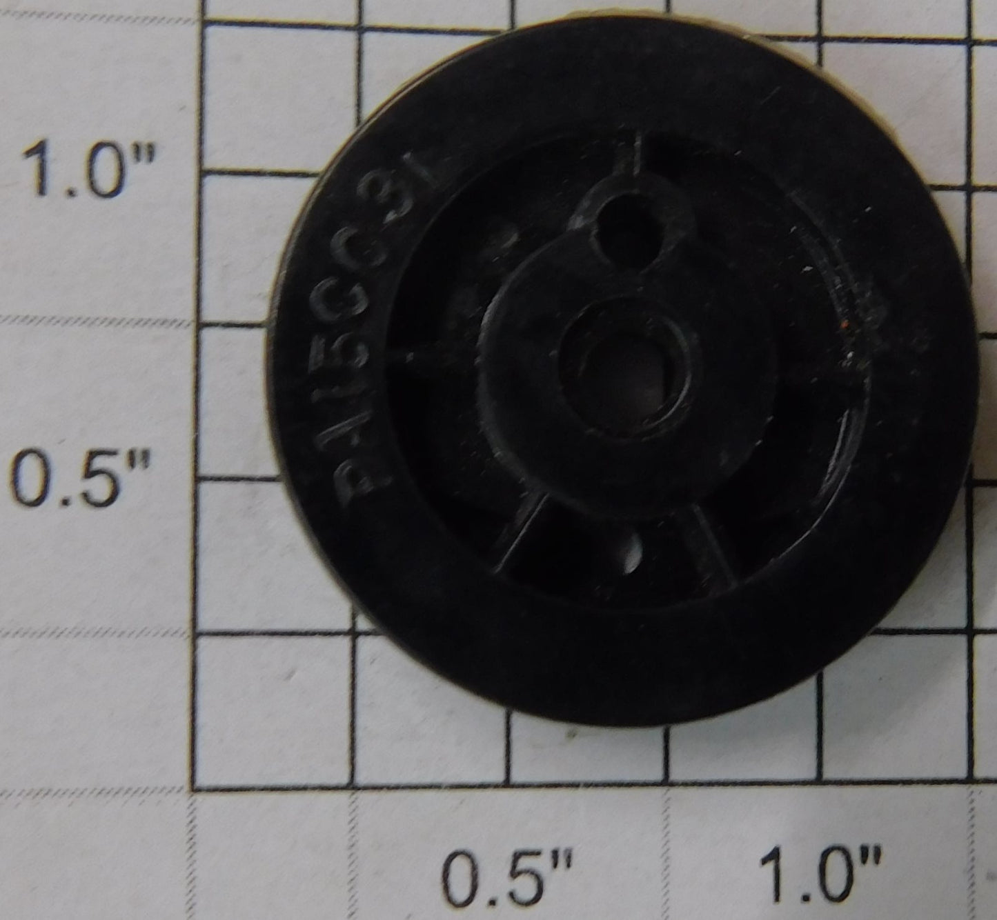 American Flyer PA15C031 Small Plastic Flanged Wheel for 21158S