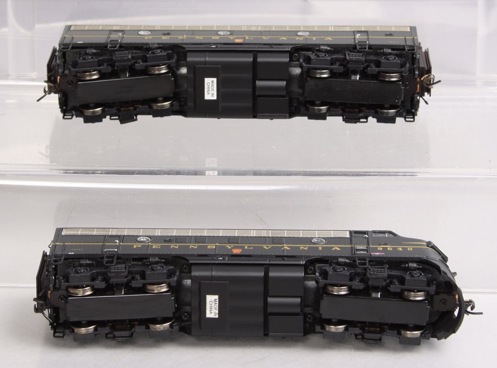 Broadway Limited 419 HO PRR F7A & F7B  Diesel Locomotive #9640A/#9640B
