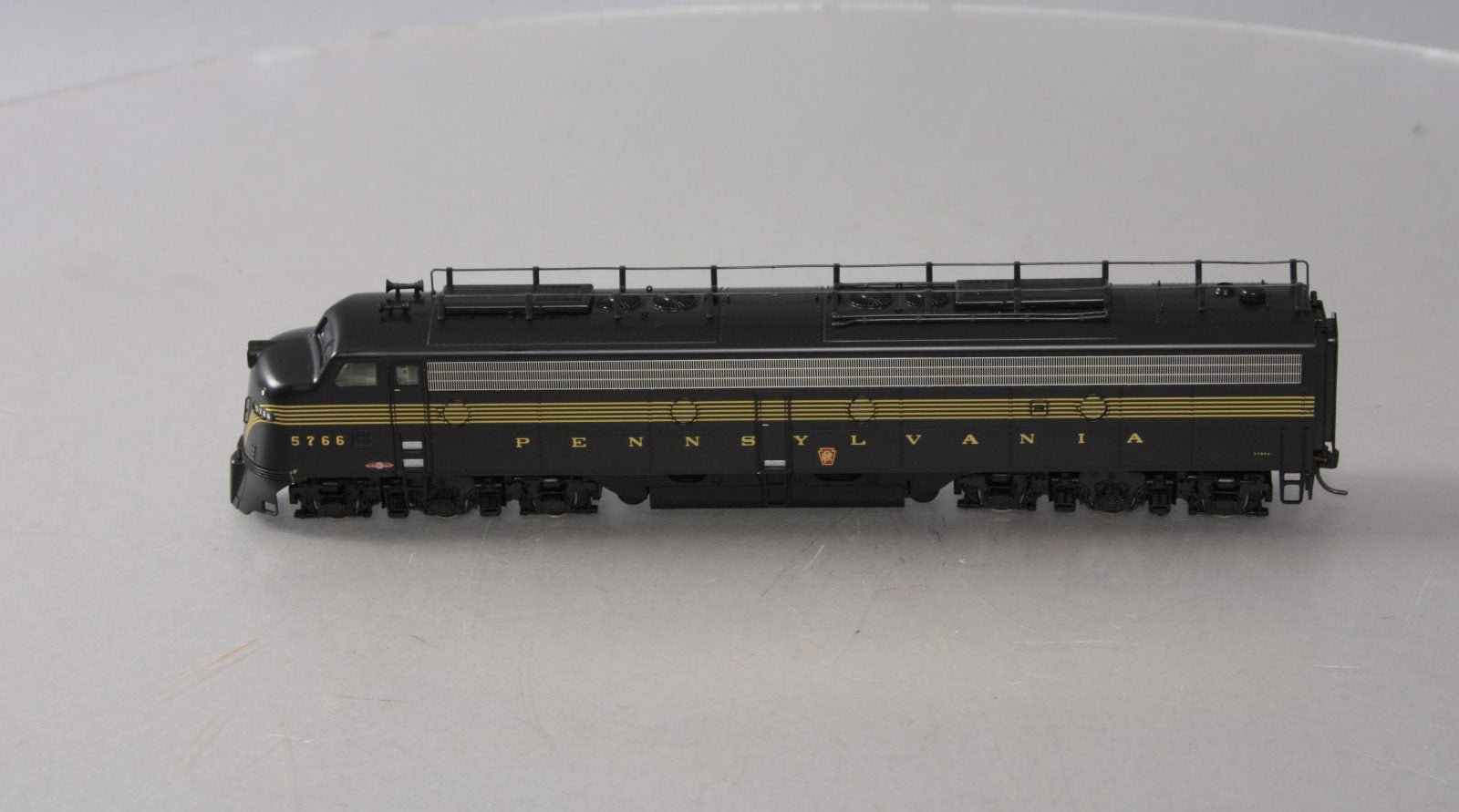 Broadway Limited 458 HO Paragon™ Pennsylvania EMD E8A Diesel Locomotive #5766