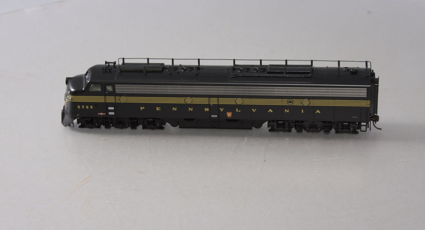 Broadway Limited 457 HO PRR EMD E8A Powered Diesel Locomotive #5765 w/DCC/Sound