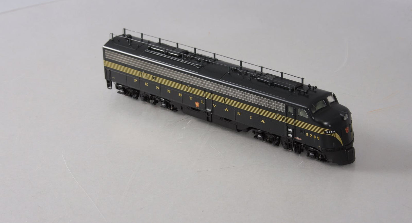Broadway Limited 457 HO PRR EMD E8A Powered Diesel Locomotive #5765 w/DCC/Sound