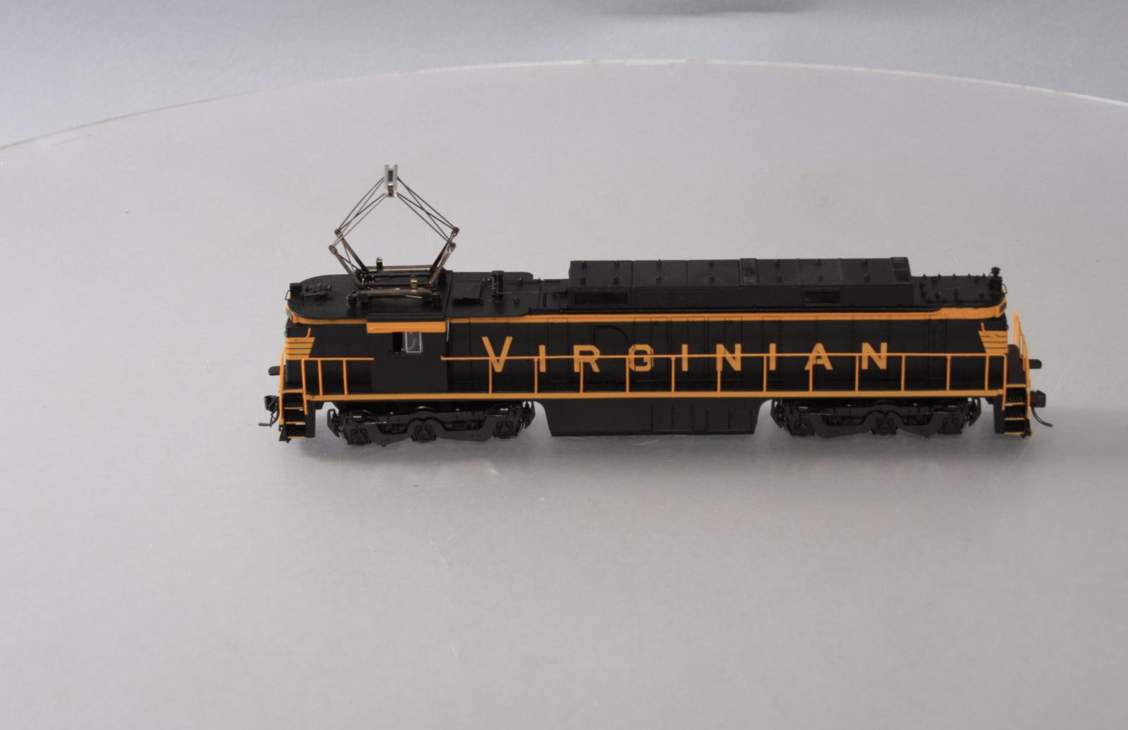 Bachmann 82402 HO Scale Virginian E33 Electric Locomotive #140