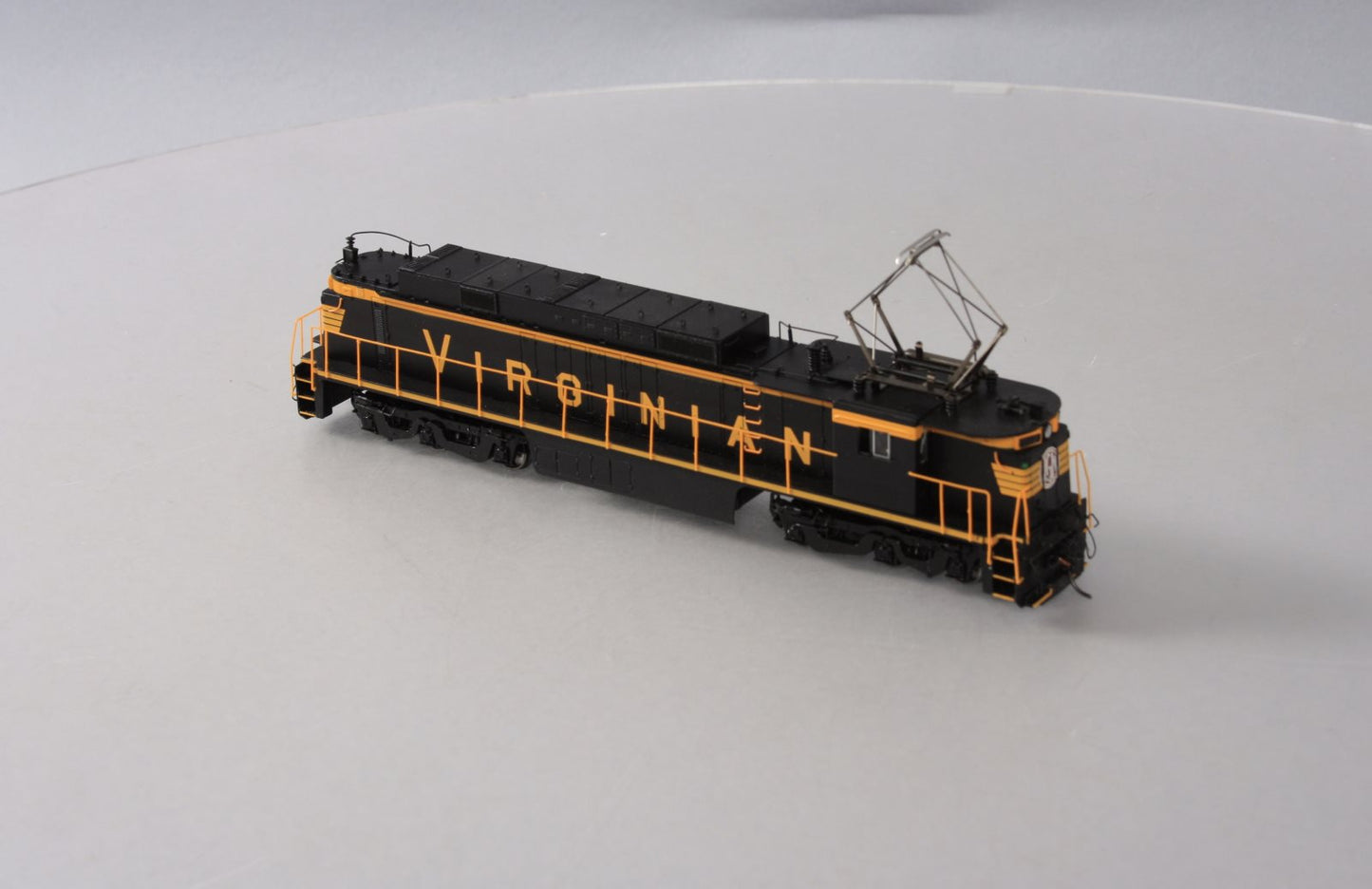Bachmann 82402 HO Scale Virginian E33 Electric Locomotive #140