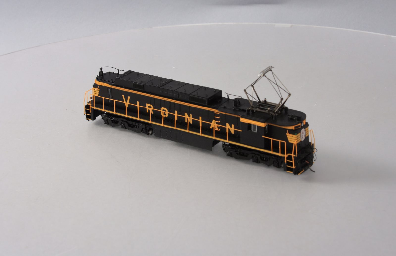Bachmann 82402 HO Scale Virginian E33 Electric Locomotive #140
