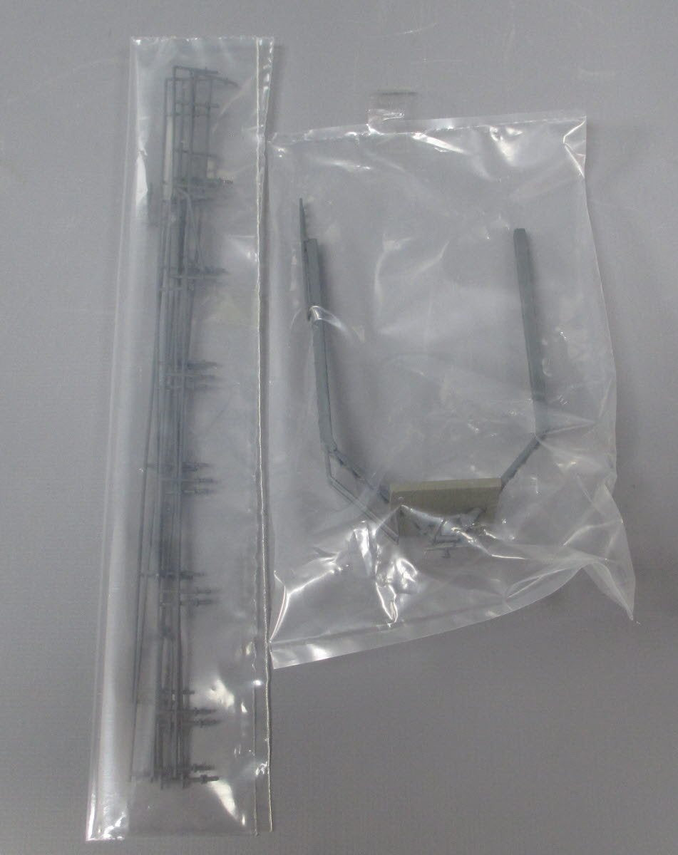 Walthers 933-2850 HO Scale  Motorized 130' Turntable with DCC