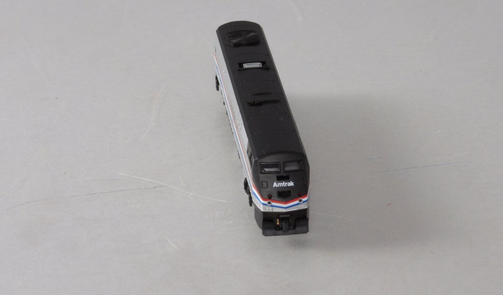 Kato 176-6021 N Amtrak/Ph III 40th Anniv Genesis P42 Diesel Locomotive #145