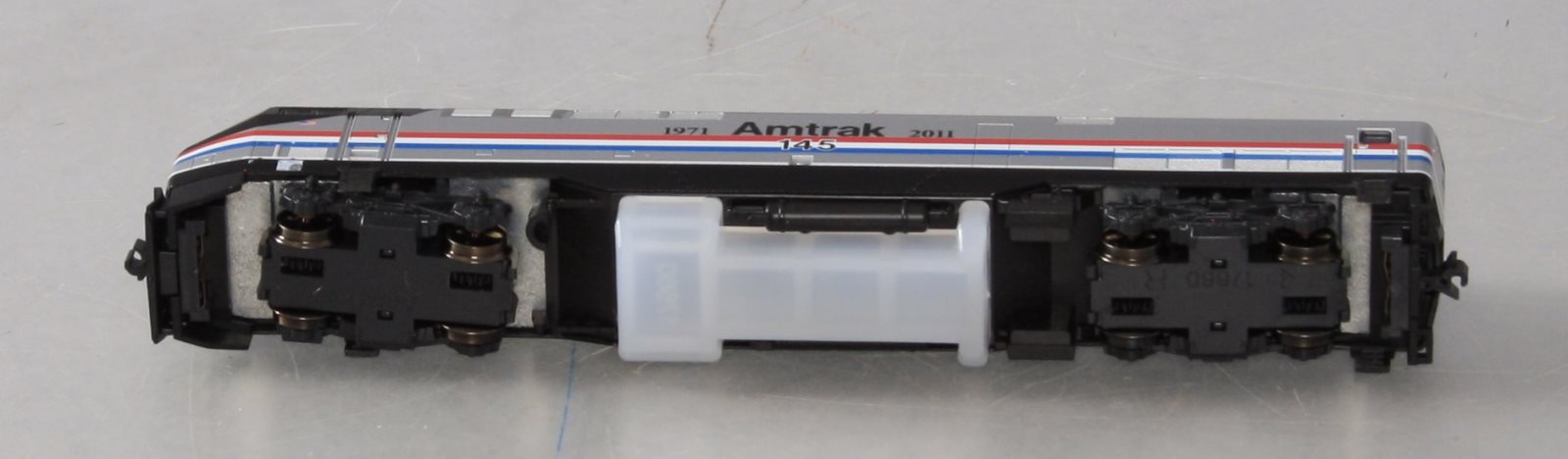 Kato 176-6021 N Amtrak/Ph III 40th Anniv Genesis P42 Diesel Locomotive #145