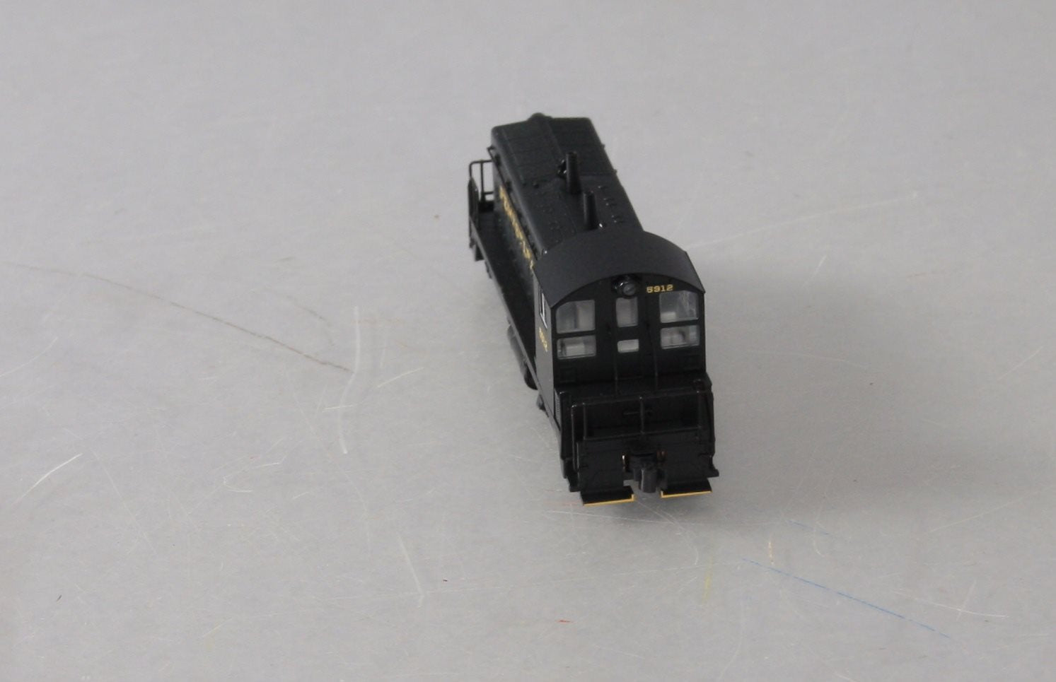 Kato 176-4362 N Scale PRR NW2 Diesel Switcher #5912