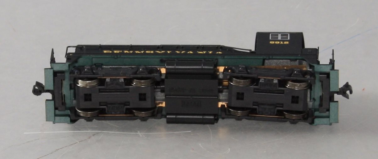 Kato 176-4362 N Scale PRR NW2 Diesel Switcher #5912