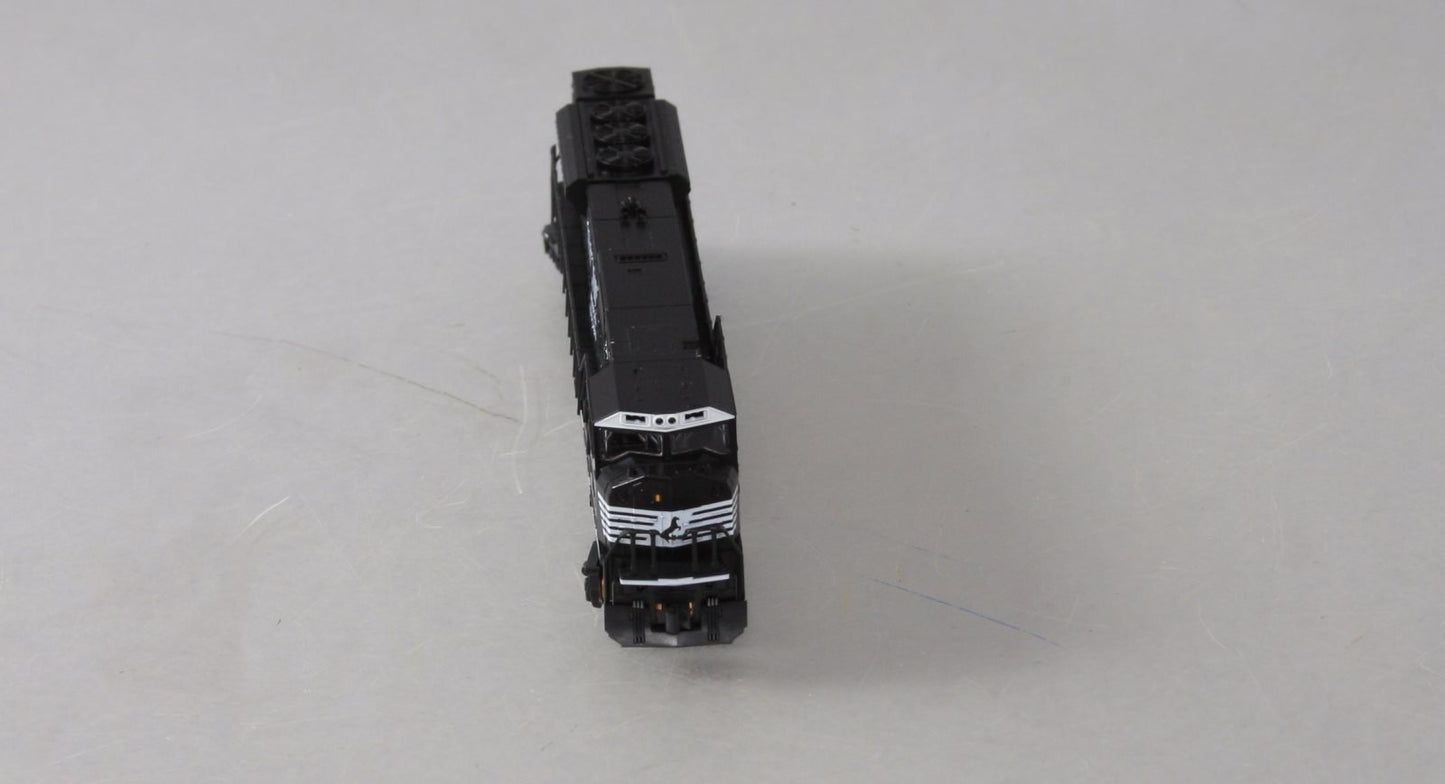 Kato 176-5513 N EMD SD80MAC NS'Horsehead' #7208