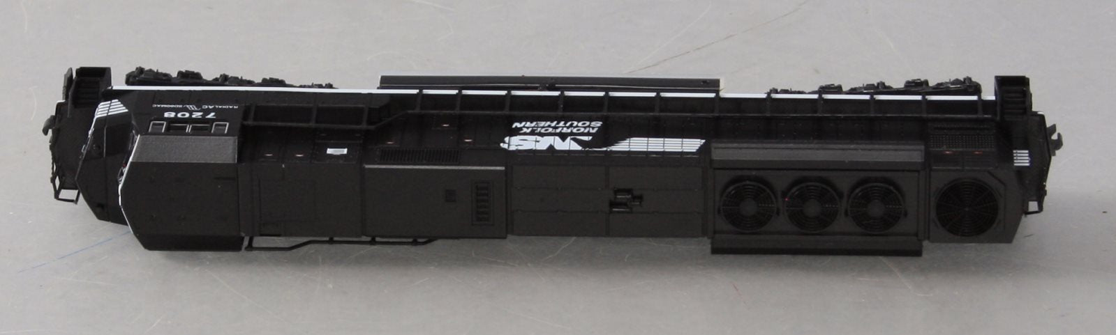 Kato 176-5513 N EMD SD80MAC NS'Horsehead' #7208