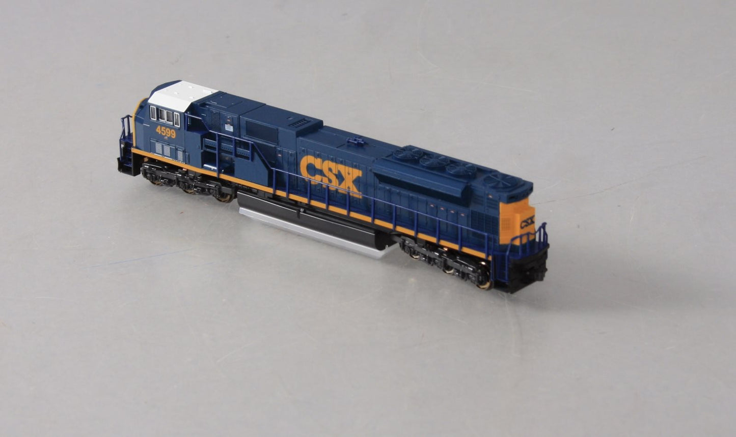 Kato 176-5512 N CSX 'Dark Future' EMD SD80MAC Diesel Locomotive #4599