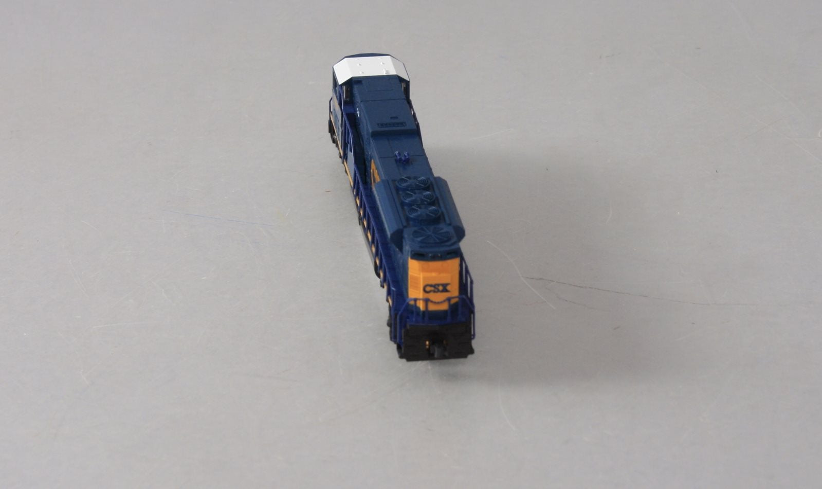Kato 176-5512 N CSX 'Dark Future' EMD SD80MAC Diesel Locomotive