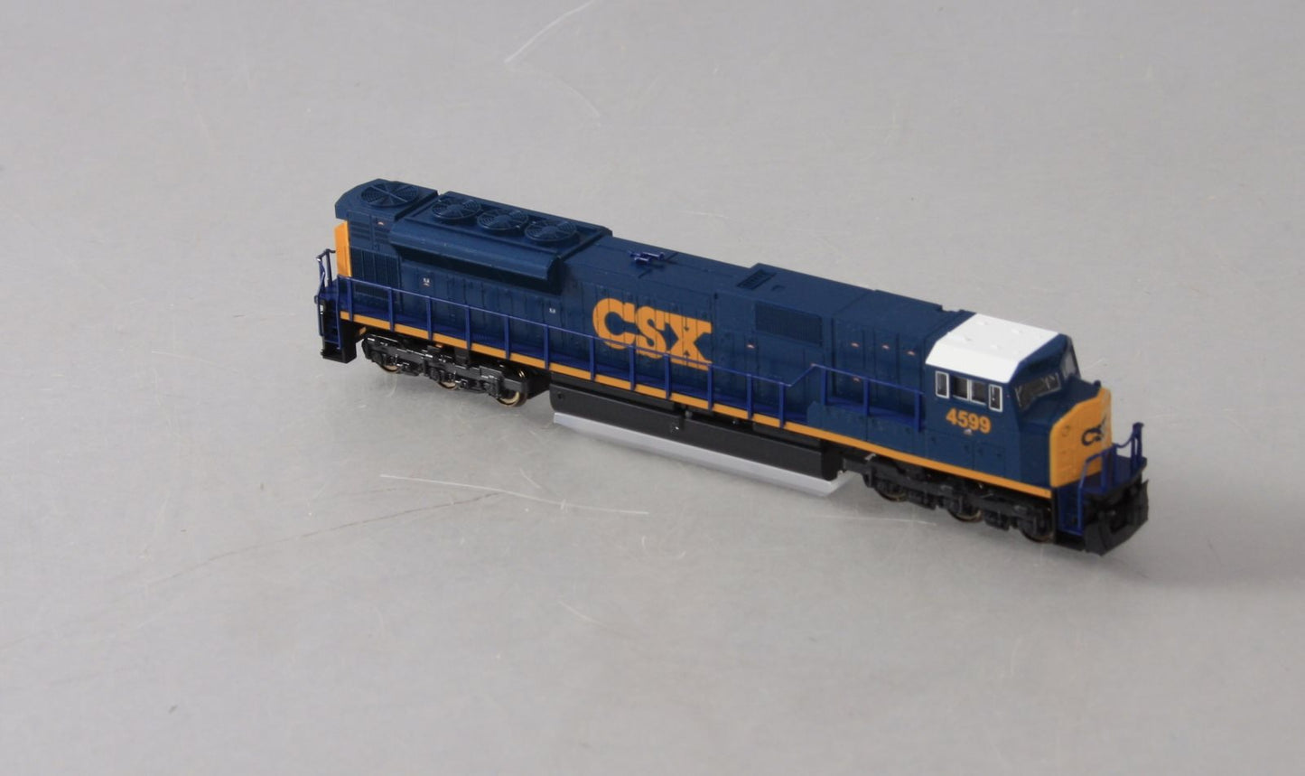 Kato 176-5512 N CSX 'Dark Future' EMD SD80MAC Diesel Locomotive #4599