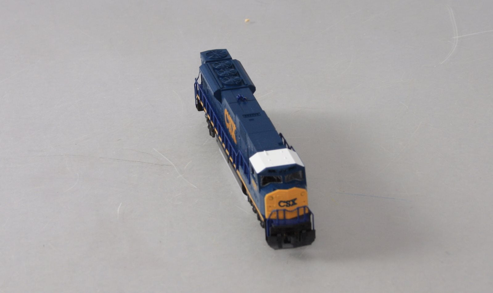 Kato 176-5512 N CSX 'Dark Future' EMD SD80MAC Diesel Locomotive
