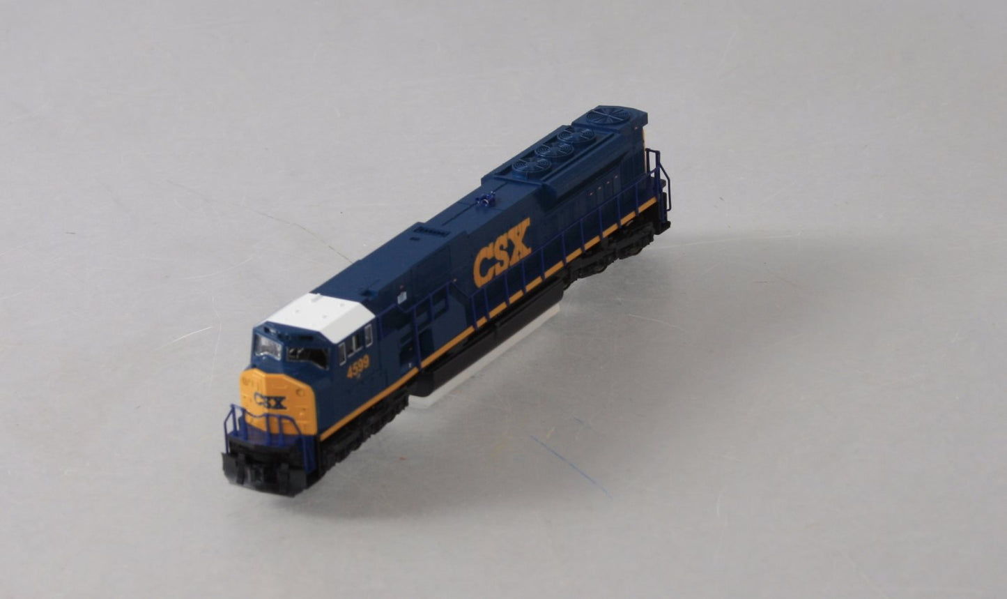 Kato 176-5512 N CSX 'Dark Future' EMD SD80MAC Diesel Locomotive #4599