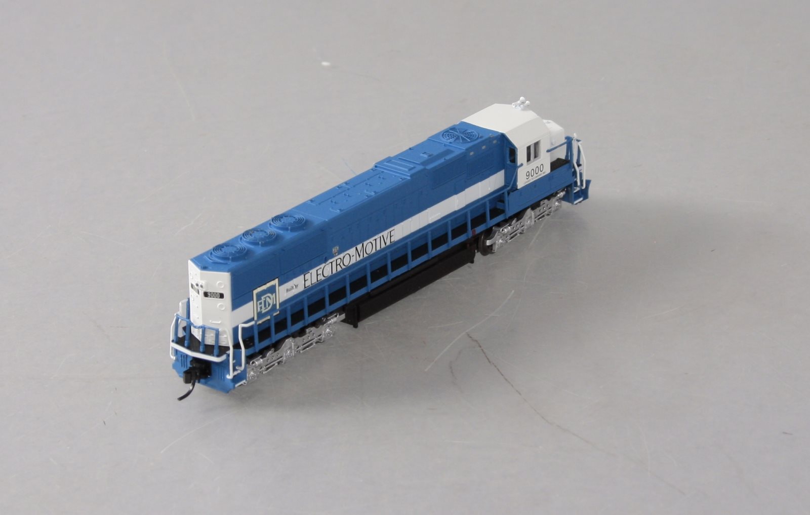 Atlas 49073 SD60 w/o DCC Oakway Leasing 9000 N – Trainz