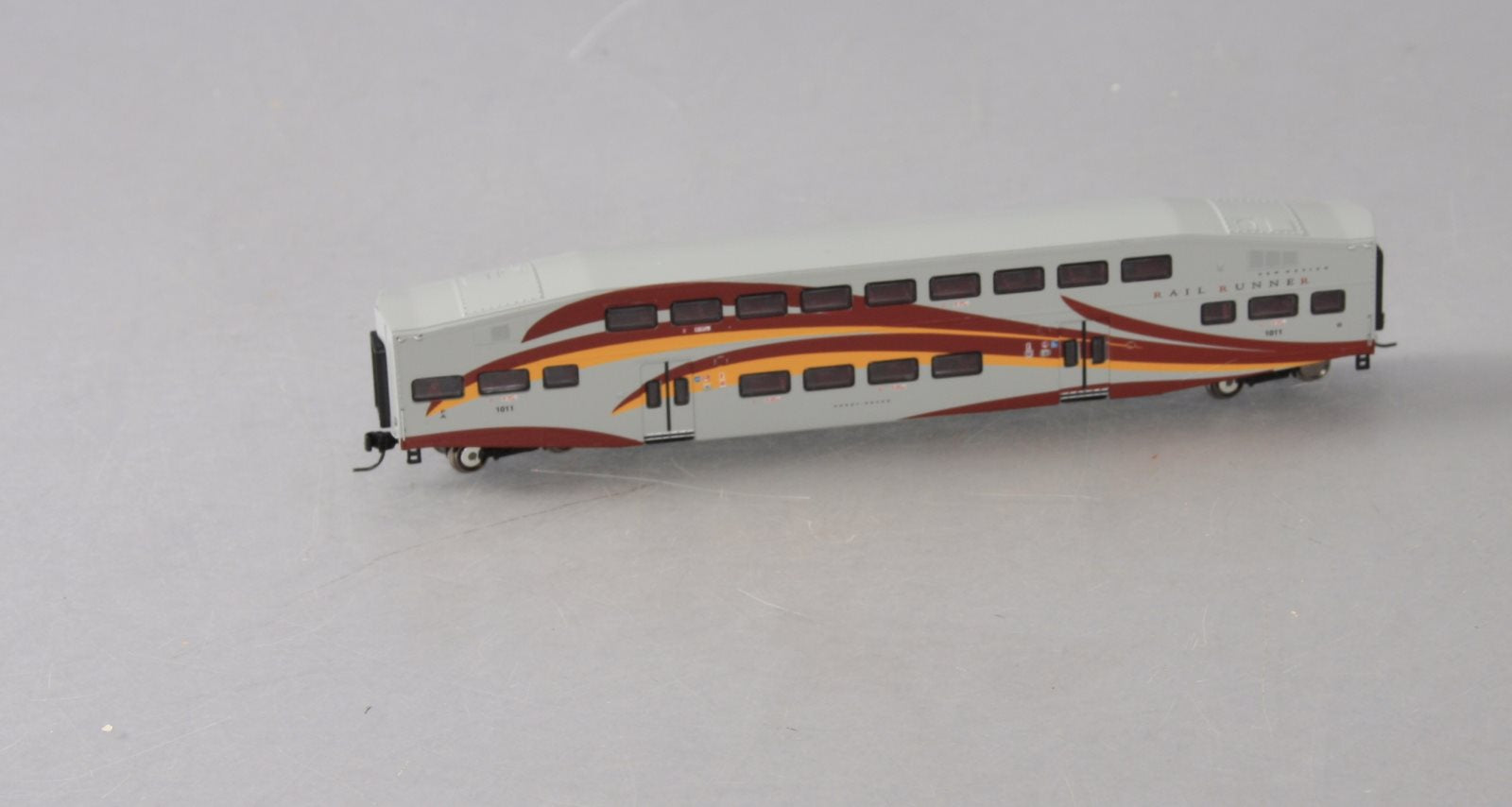 Athearn 24427 N NMDOT Bombardier Coach #1011