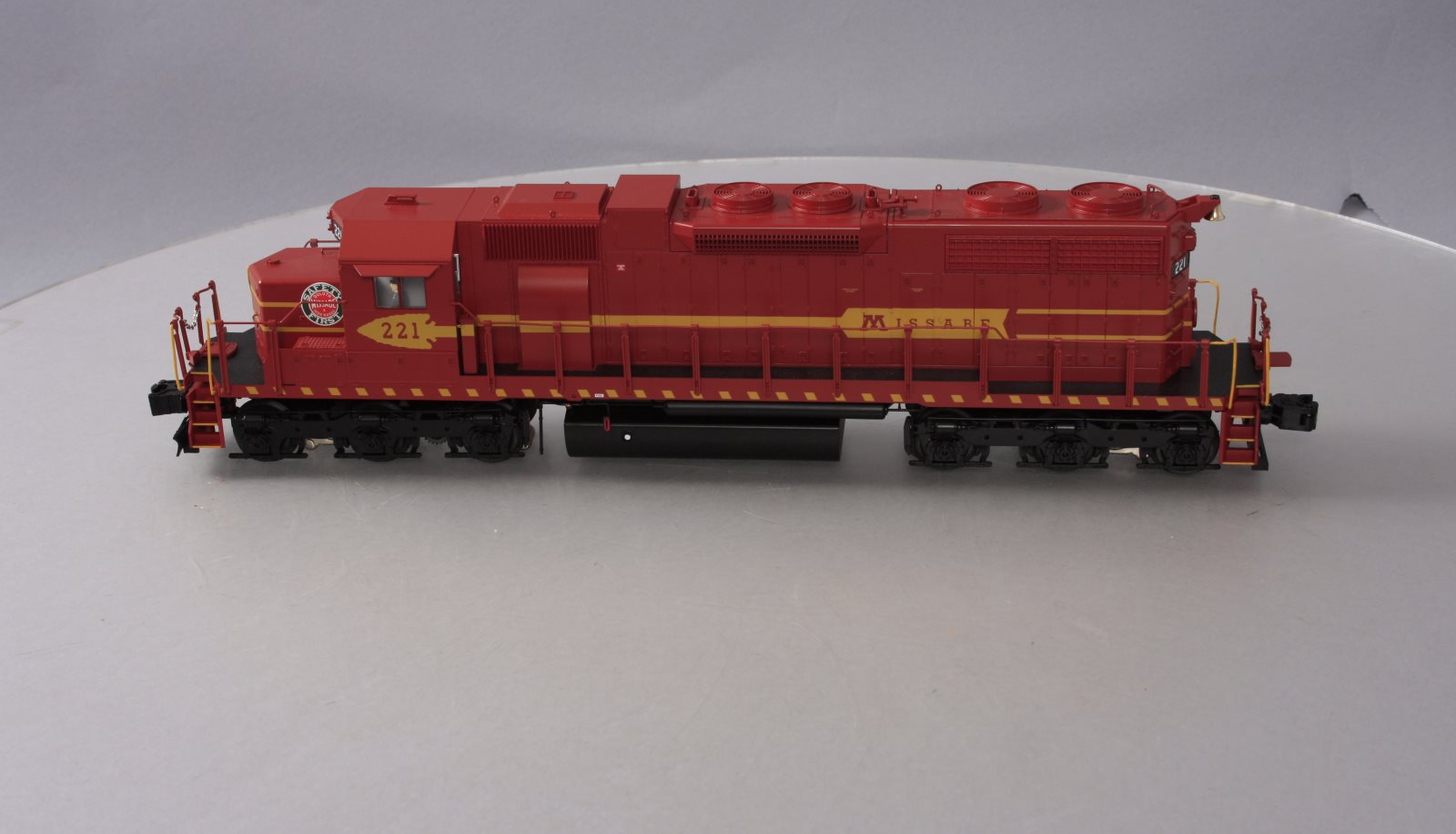 Lionel 6-82798 O Duluth, Missabe & Iron Range SD38 Diesel Locomotive #221