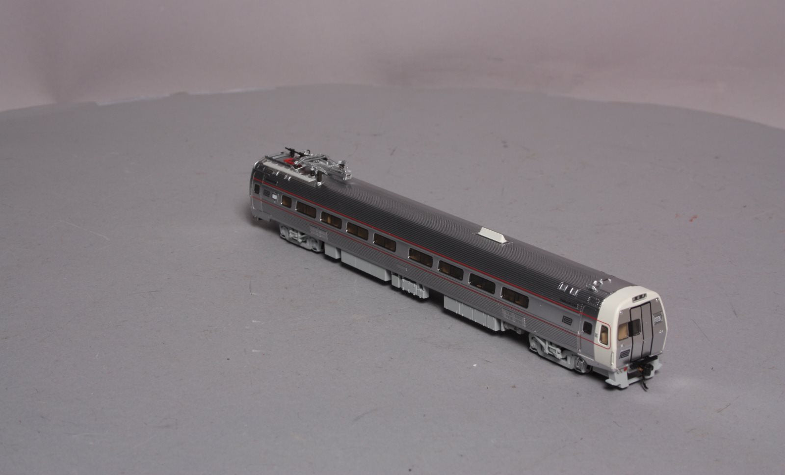 Walthers 920-14803 HO Pennsylvania Budd Metroliner Electric Multiple Unit w/ DCC
