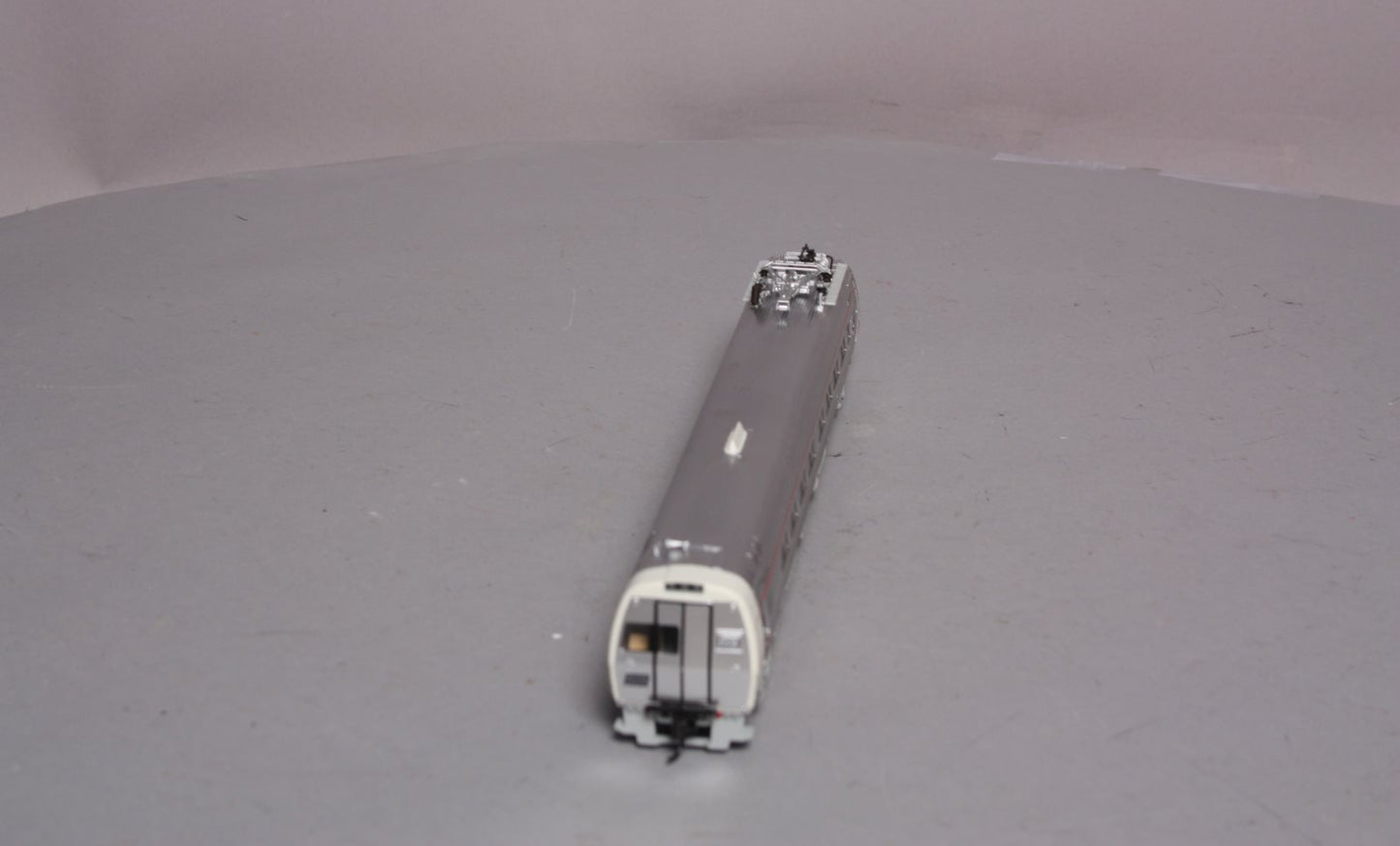 Walthers 920-14803 HO Pennsylvania Budd Metroliner Electric Multiple Unit w/ DCC