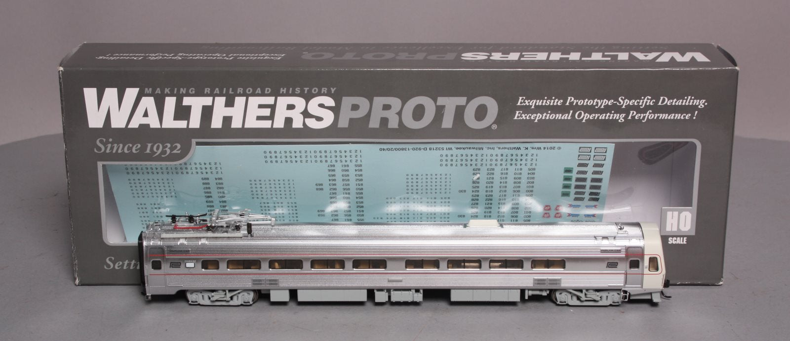Walthers 920-14803 HO Pennsylvania Budd Metroliner Electric Multiple Unit w/ DCC