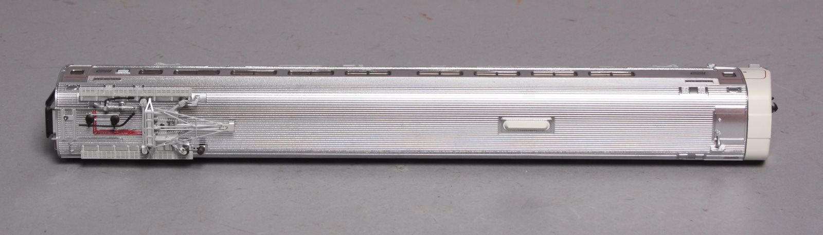 Walthers 920-14803 HO Pennsylvania Budd Metroliner Electric Multiple Unit w/ DCC