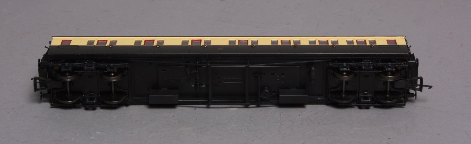 Hornby R4762 GWR Collet Coach Composite RH