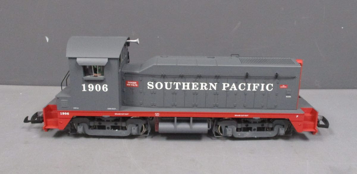 USA Trains 22021 Southern Pacific Powered NW-2 Cow Diesel Switcher