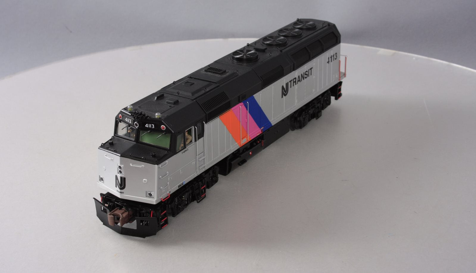 MTH 20-20109-1 NJ Transit F40PH Diesel Engine w/Proto-Sound 2.0 (Hi-Rail Wheels)