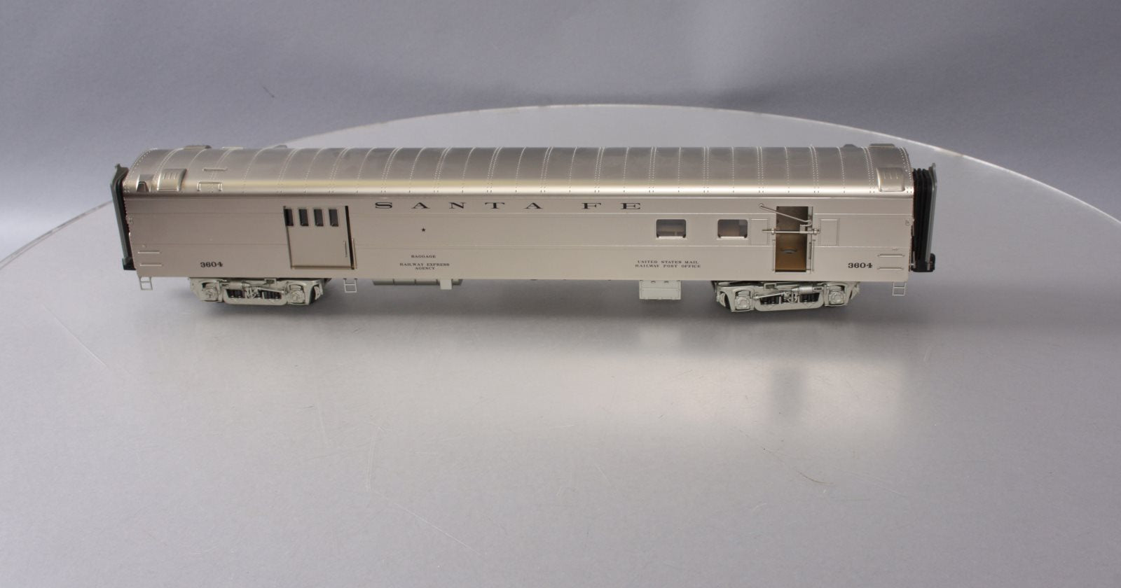 MTH 20-68136 O Santa Fe 70’ ABS Smooth Streamlined RPO Passenger Car #3604