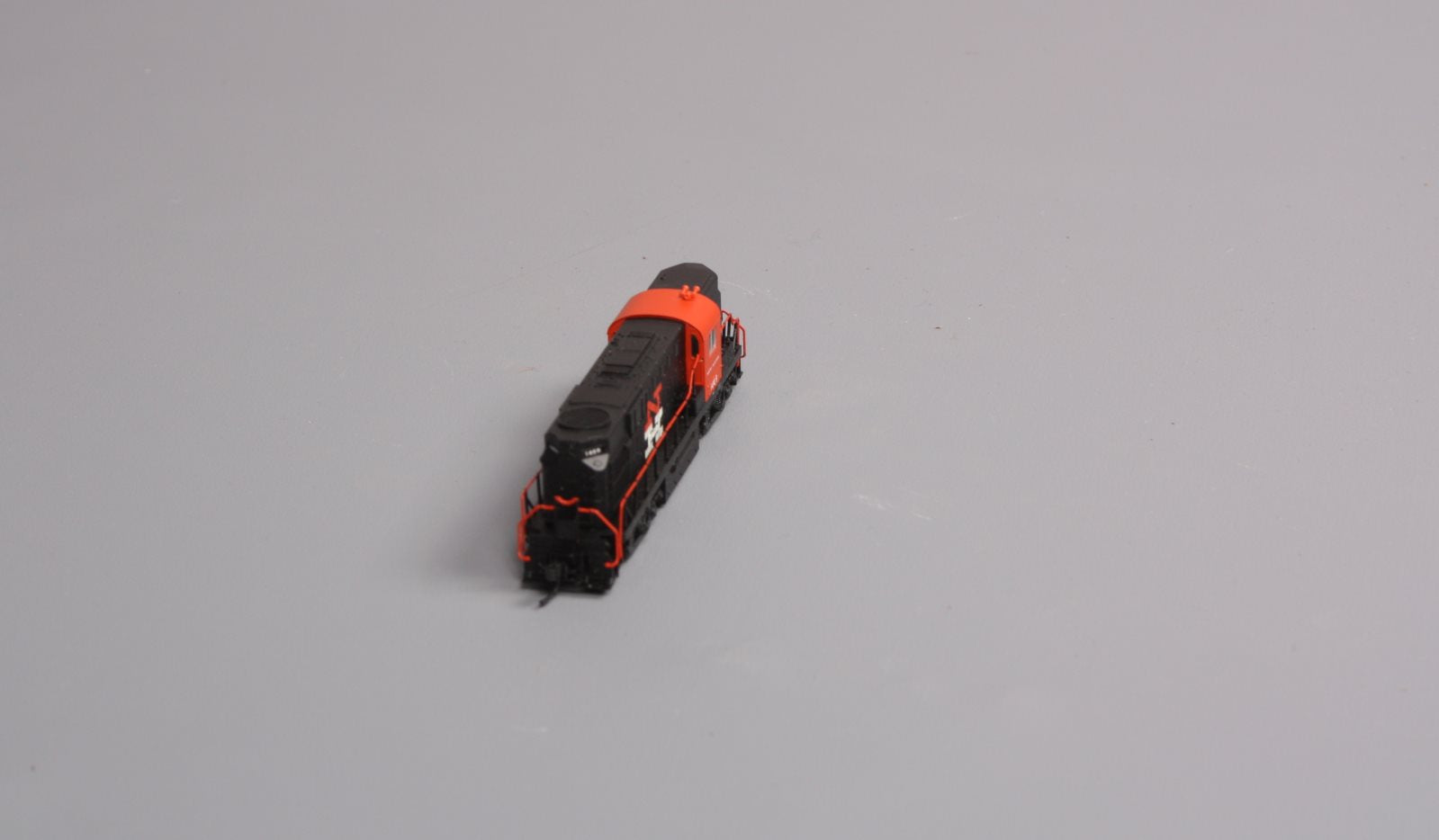 Atlas 42634 N Scale New Haven RS-11 #1409 – Trainz