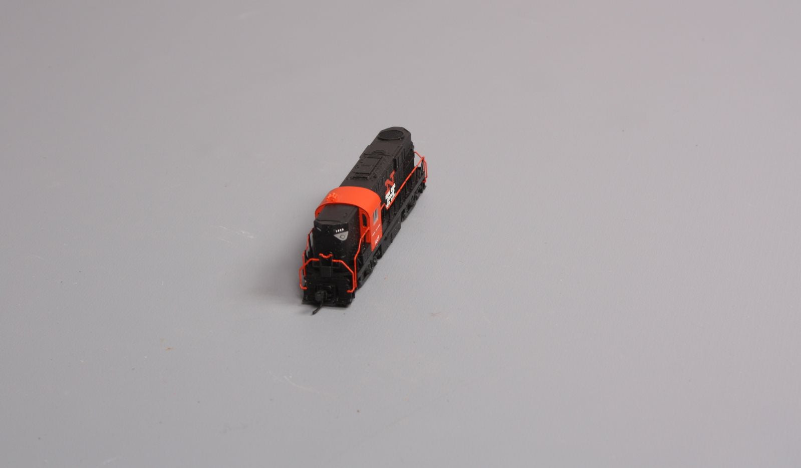 Atlas 42634 N Scale New Haven RS-11 #1409 – Trainz