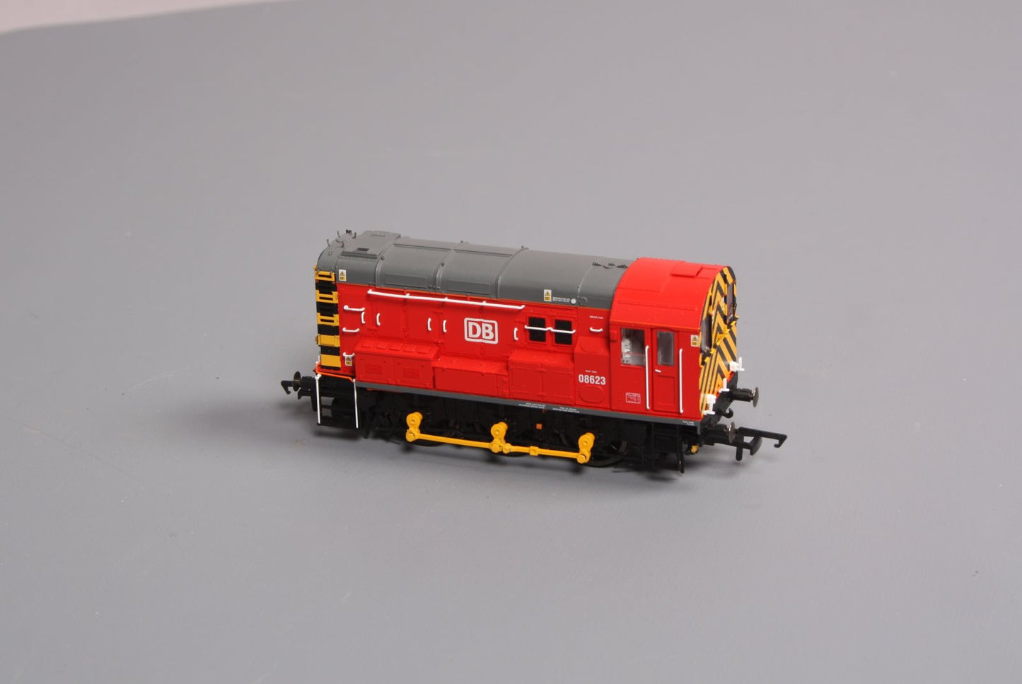 Hornby R3504TTS OO DB Schenker Class 08 0-6-0 Steam Locomotive Sound #08623