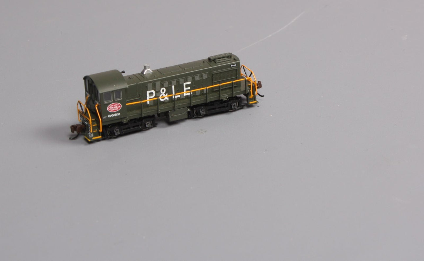 Bachmann 63153 N Pittsburgh & Lake Erie ALCO S4 Diesel Locomotive DCC #8662