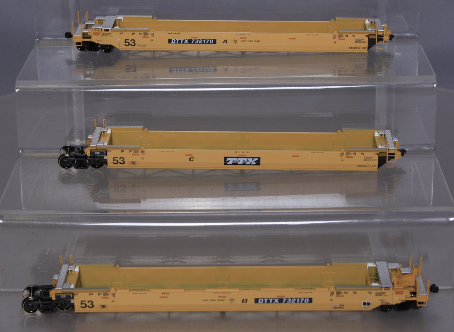 Kato 30-9017 HO TTX Gunderson MAXI-IV Double Stack Car #53 [3]