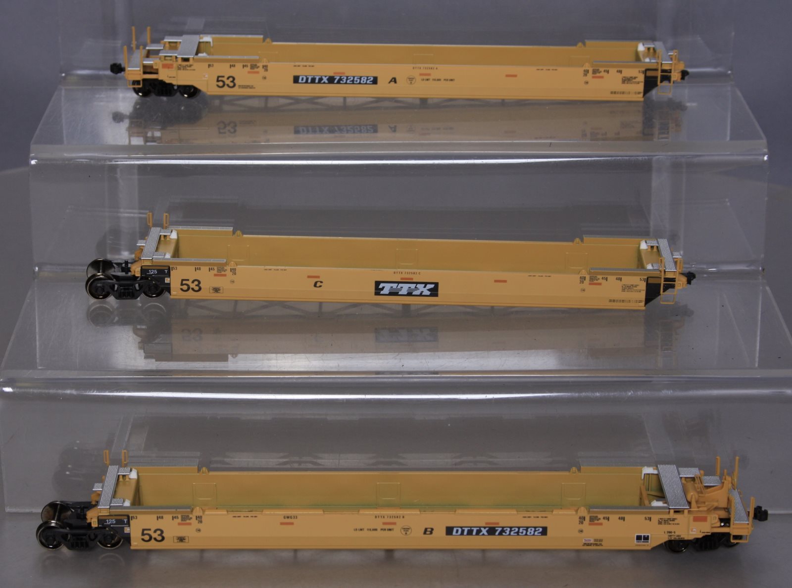 Kato 30-9018 HO TTX Gunderson MAXI-IV Double Stack Car #53 [3]