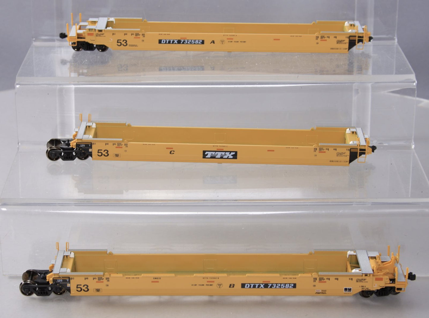 Kato 30-9018 HO TTX Gunderson MAXI-IV Double Stack Car #53 [3]